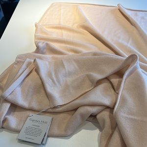 Light pink cashmere wrap